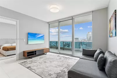 200 Biscayne Boulevard Way #4912, Miami, FL 33131 - Photo 8