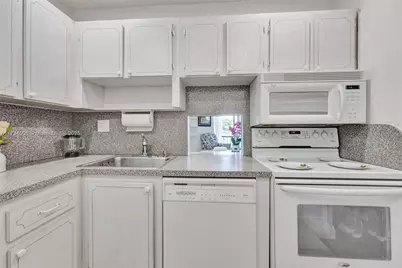 8260 SW 24th St #6210, North Lauderdale, FL 33068 - Photo 16