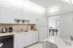 3801 S Ocean Dr, Hollywood, FL 33019 - Photo 22