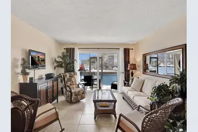 2600 Diana Dr #105, Hallandale Beach, FL 33009 - Photo 2