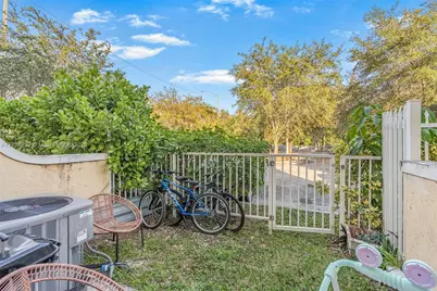 2196 NE 167th St #1-114, North Miami Beach, FL 33162 - Photo 30