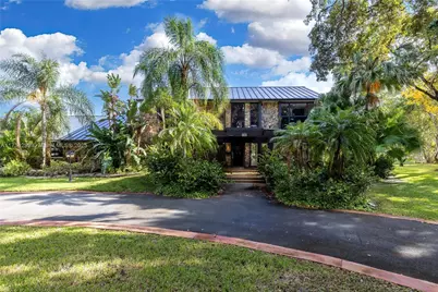 5306 White Oak Ln, Tamarac, FL 33319 - Photo 1