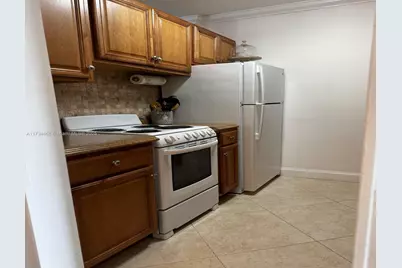 [Address not provided], Hallandale Beach, FL 33009 - Photo 4