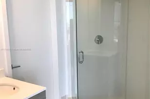 121 NE 34th St, Miami, FL 33137 - Photo 26