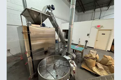 1805 SW 31st Ave, Pembroke Park, FL 33009 - Photo 6