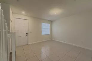 10629 W 32nd Ln, Miami Lakes, FL 33018 - Photo 4