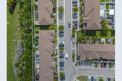 10629 W 32nd Ln, Miami Lakes, FL 33018 - Photo 36