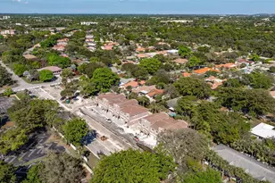 1567 NW 94th Way, Coral Springs, FL 33071 - Photo 32