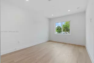 1567 NW 94th Way, Coral Springs, FL 33071 - Photo 18