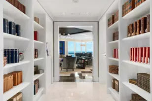 1425 Brickell Ave, Miami, FL 33131 - Photo 16