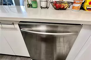 7441 Wayne Ave, Miami Beach, FL 33141 - Photo 14