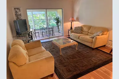 [Address not provided], Lauderdale Lakes, FL 33319 - Photo 4