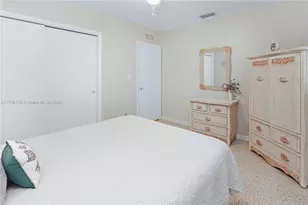 330 Van Buren St, Hollywood, FL 33019 - Photo 20