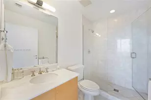 50 South Pointe Dr, Miami Beach, FL 33139 - Photo 16