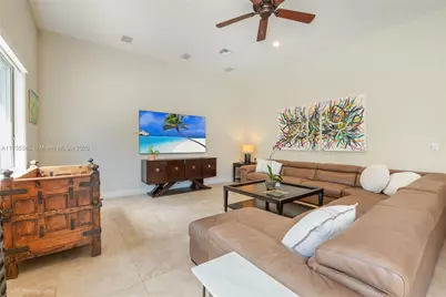 8050 SW 175th St, Palmetto Bay, FL 33157 - Photo 36