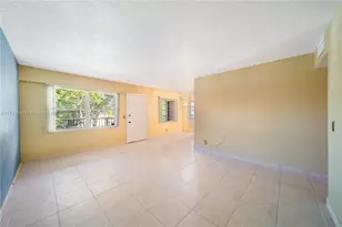 13455 SW 3rd St, Pembroke Pines, FL 33027 - Photo 16
