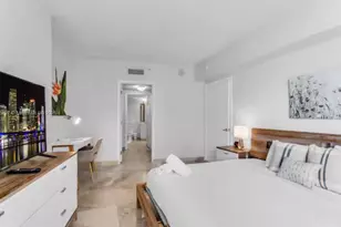 1750 N Bayshore Dr, Miami, FL 33132 - Photo 12