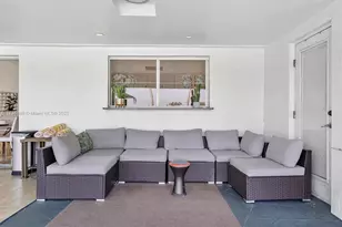 2541 NE 195th St, Miami, FL 33180 - Photo 68