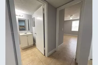 4521 W McNab Rd #11, Pompano Beach, FL 33069 - Photo 10