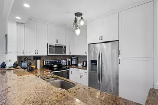 3505 S Ocean Dr, Hollywood, FL 33019 - Photo 10