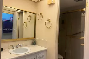 300 Diplomat Pkwy, Hallandale Beach, FL 33009 - Photo 18