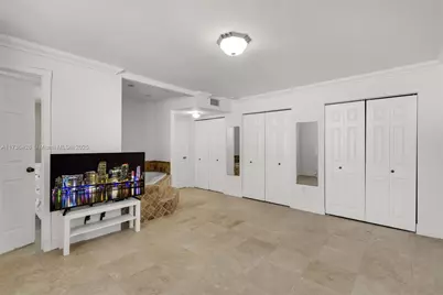 6801 Indian Creek Dr #804, Miami Beach, FL 33141 - Photo 16