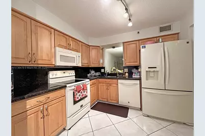 4550 NW 18th Ave #706, Deerfield Beach, FL 33064 - Photo 10