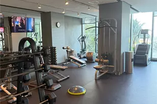 460 NE 28th St, Miami, FL 33137 - Photo 24