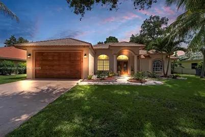 115 Kapok Crescent, Royal Palm Beach, FL 33411 - Photo 2