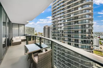 45 SW 9th St #2608, Miami, FL 33130 - Photo 18