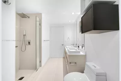 45 SW 9th St #2608, Miami, FL 33130 - Photo 14