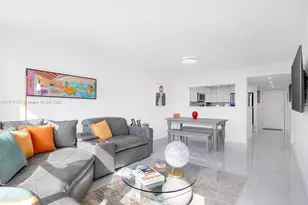 2555 Collins Ave, Miami Beach, FL 33140 - Photo 2