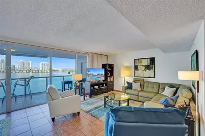 17700 N Bay Rd #608, Sunny Isles Beach, FL 33160 - Photo 6