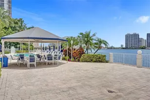 17700 N Bay Rd, Sunny Isles Beach, FL 33160 - Photo 62