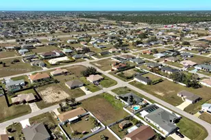 2013 NE 18th Ave, Cape Coral, FL 33909 - Photo 18