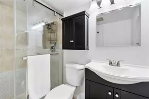 143 Oakridge J, Deerfield Beach, FL 33442 - Photo 20