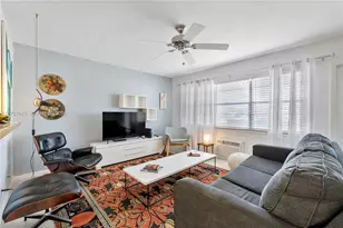 143 Oakridge J, Deerfield Beach, FL 33442 - Photo 10