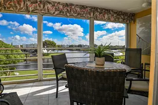 4110 Oakridge V, Deerfield Beach, FL 33442 - Photo 2