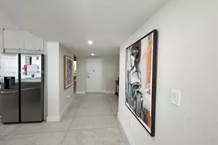 2751 S Ocean Dr, Hollywood, FL 33019 - Photo 28
