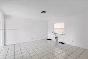 222 SW 1st St, Pompano Beach, FL 33060 - Photo 8