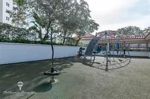 19900 E Country Club Dr, Aventura, FL 33180 - Photo 22