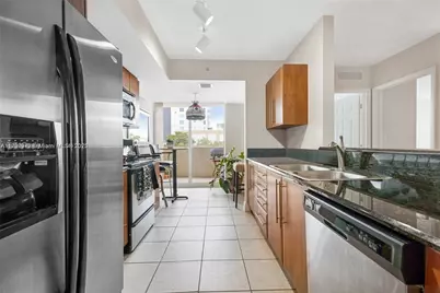 3232 SW 22nd Ter #301, Miami, FL 33145 - Photo 14