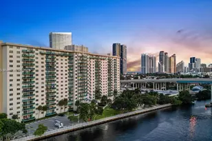 19390 Collins Ave, Sunny Isles Beach, FL 33160 - Photo 24