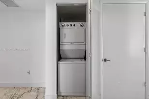 485 Brickell Ave, Miami, FL 33131 - Photo 8