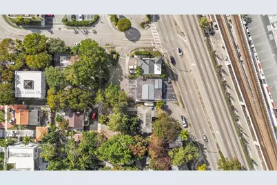 2550 S Dixie Hwy, Miami, FL 33133 - Photo 36