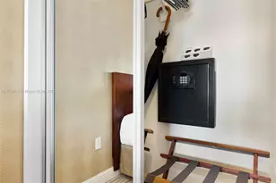 18001 Collins Ave, Sunny Isles Beach, FL 33160 - Photo 16