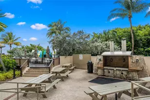 1121 Crandon Blvd, Key Biscayne, FL 33149 - Photo 20