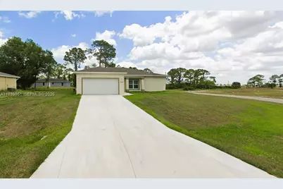 6040 Kumquat Cir, Labelle, FL 33935 - Photo 6