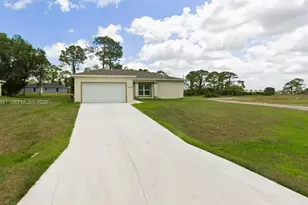 6040 Kumquat Cir, Labelle, FL 33935 - Photo 6