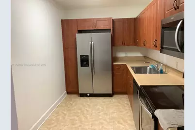 401 69th St #401, Miami Beach, FL 33141 - Photo 6